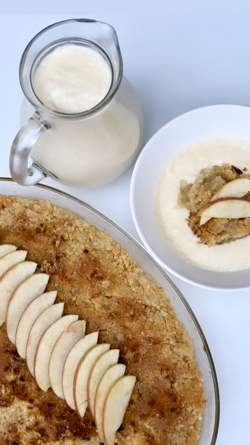 Apple Pear Cinnamon Crumble with Vanilla Bean Custard ❤️