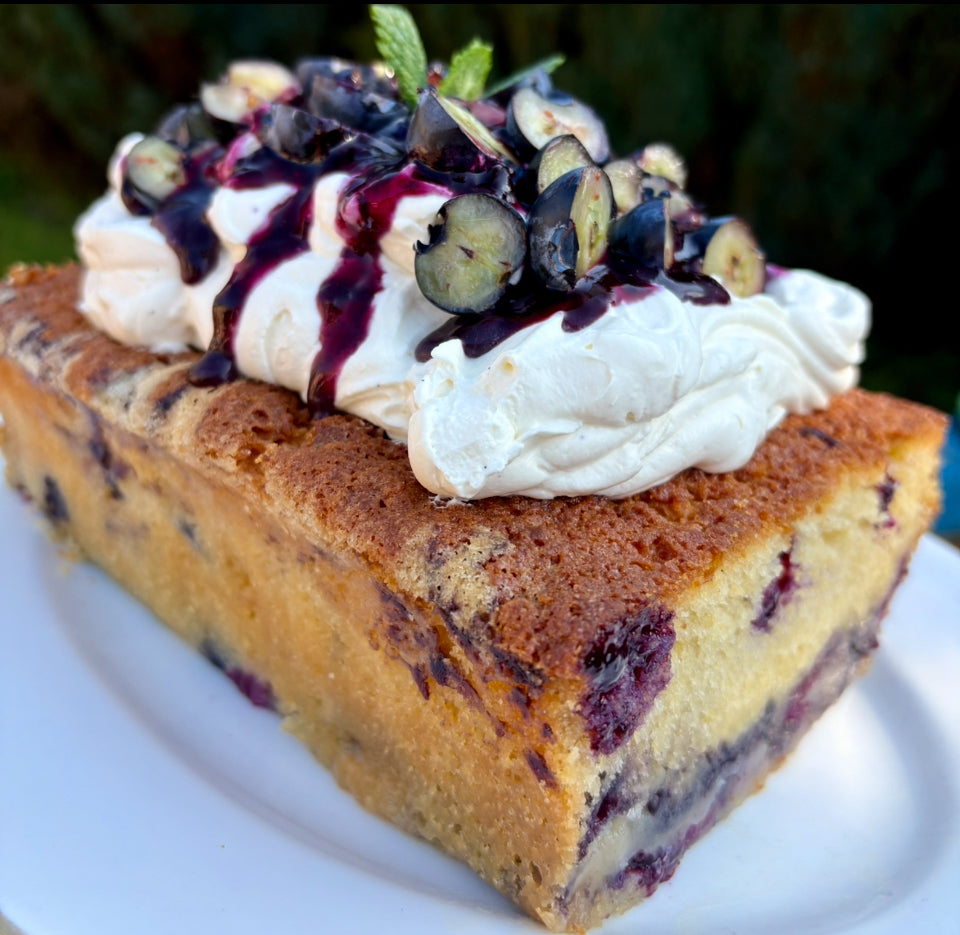 Blueberry and White Chocolate Loaf Cake topped with Vanilla Fresh Cream, Blueberry compote and Fresh Blueberries ❤️