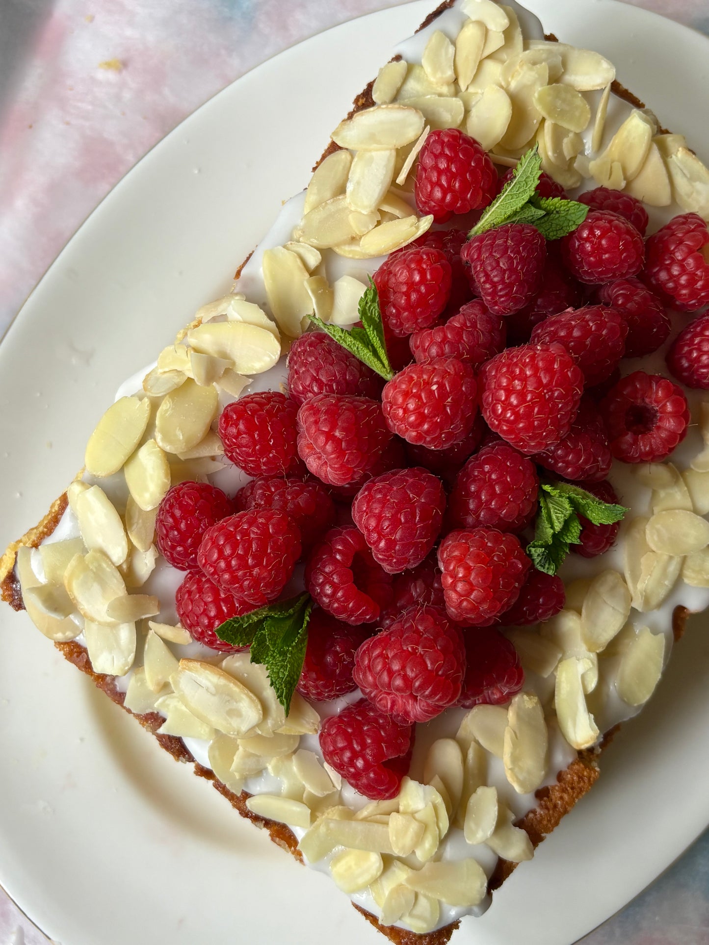 Raspberry Bakewell Loaf cake ❤️